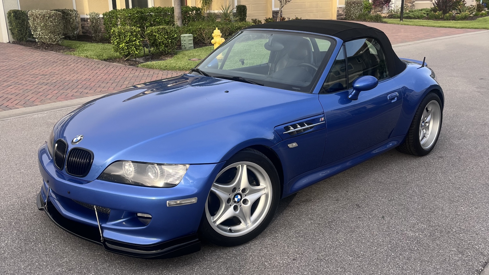 Luxury vehicle detail